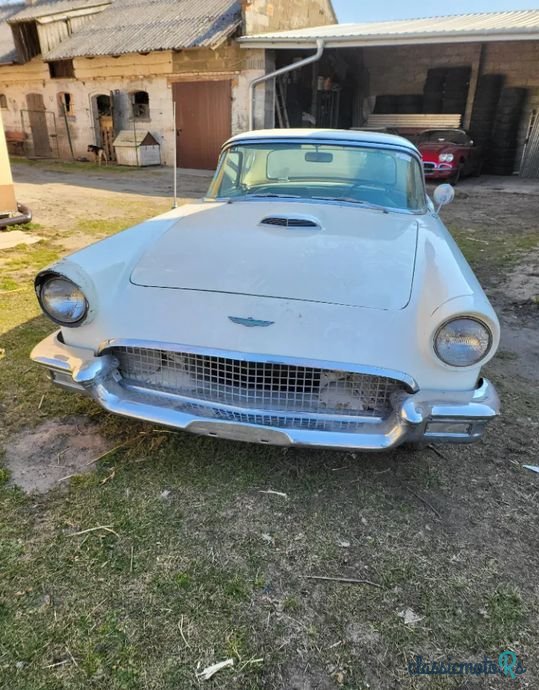 1957' Ford Thunderbird photo #1