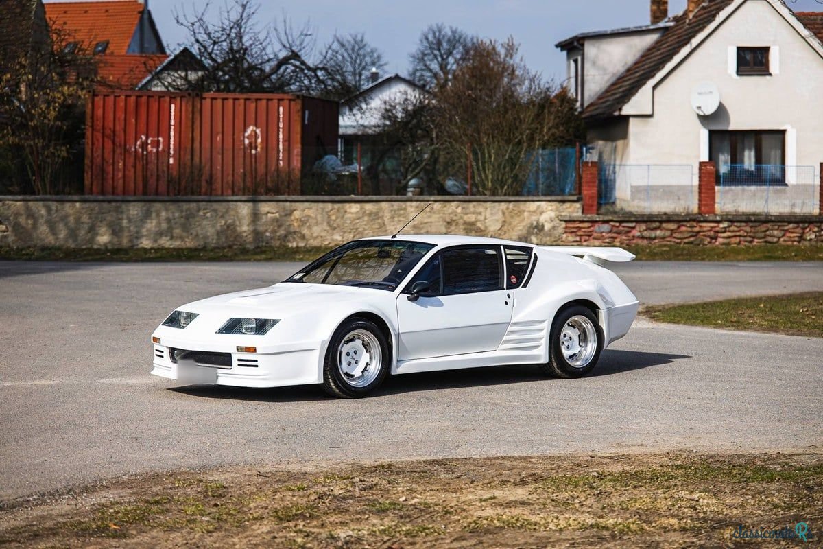 1984' Renault A310 photo #5