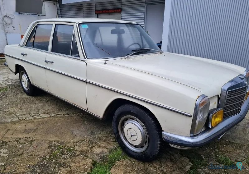 1972' Mercedes-Benz W123 photo #2