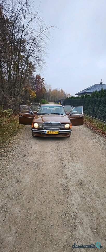 1980' Mercedes-Benz W123 photo #1