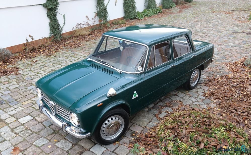 1967' Alfa Romeo Giulia photo #1