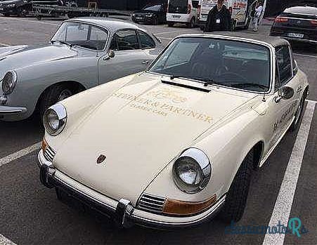 1969' Porsche 911 photo #2