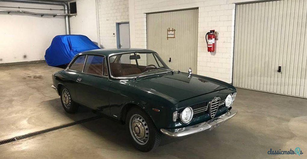 1967' Alfa Romeo Giulia Sprint GT Veloce photo #4