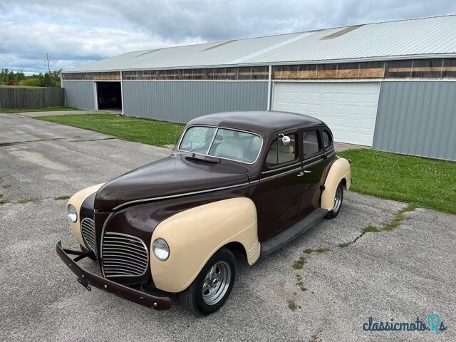 1941' Plymouth photo #1