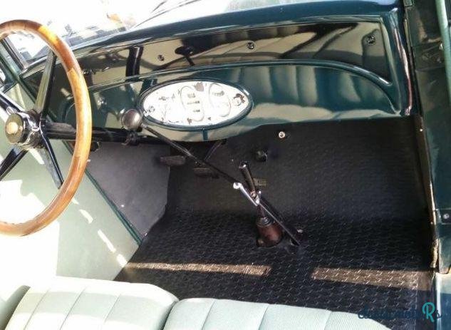 1927' Chevrolet photo #2