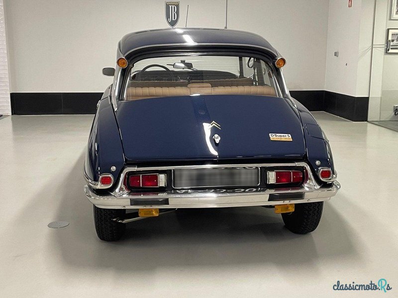 1973' Citroen DS photo #3