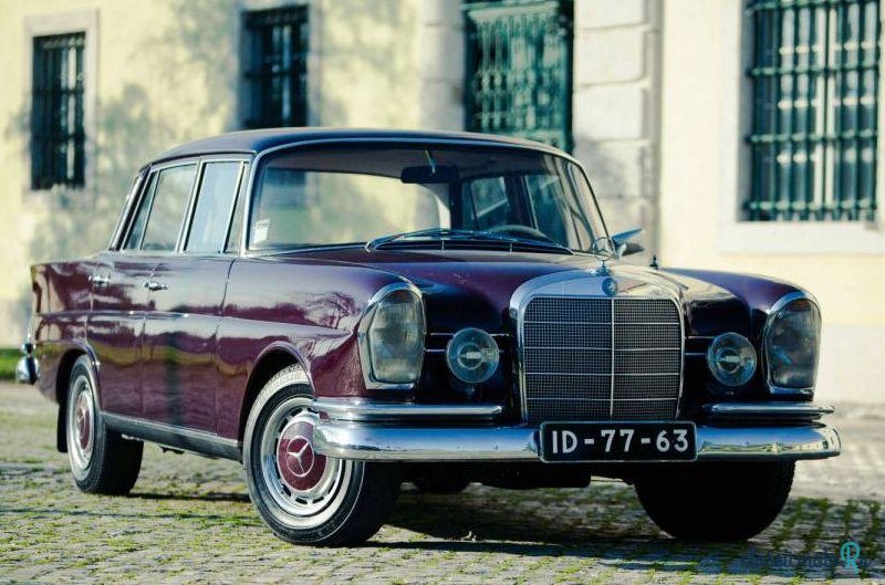 1961' Mercedes-Benz 230 S photo #3