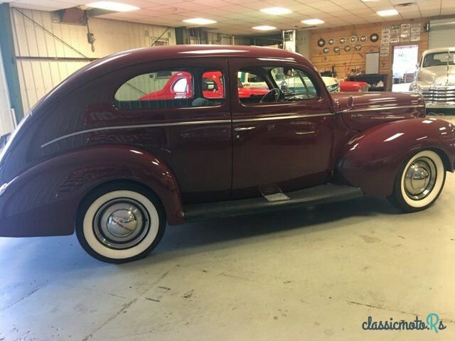 1940' Ford Deluxe photo #3