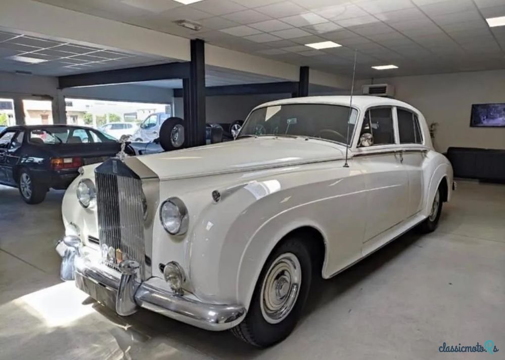 1961' Rolls-Royce Phantom photo #4