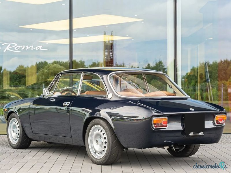 1971' Alfa Romeo GT photo #6