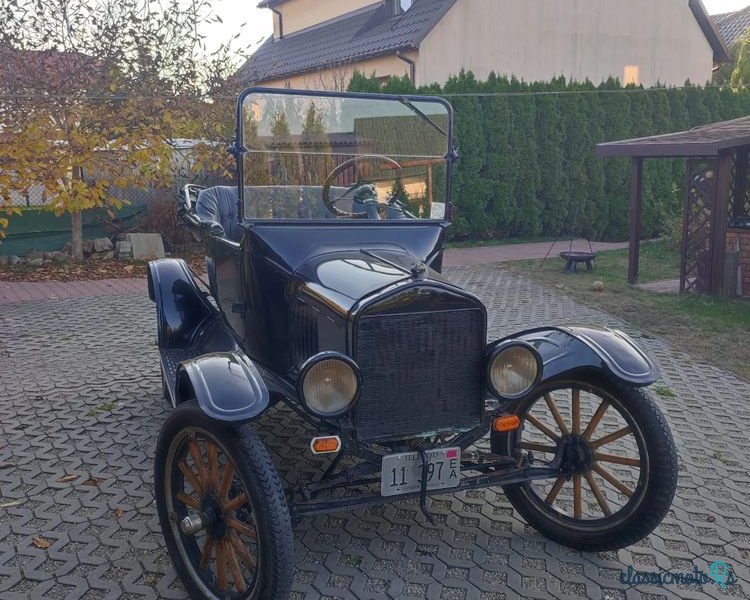 1920' Ford photo #1