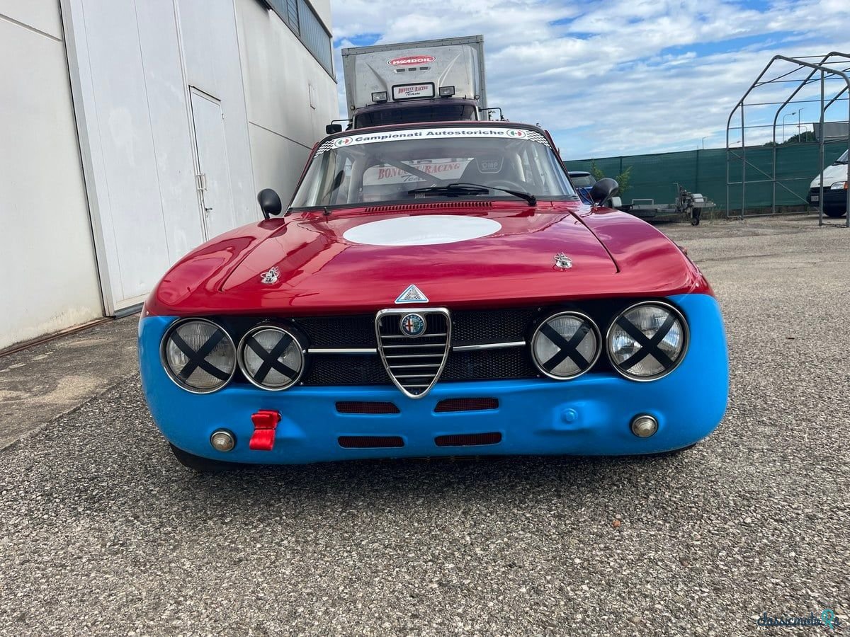 1968' Alfa Romeo GT photo #3