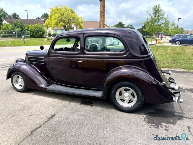 1936' Ford Deluxe photo #5