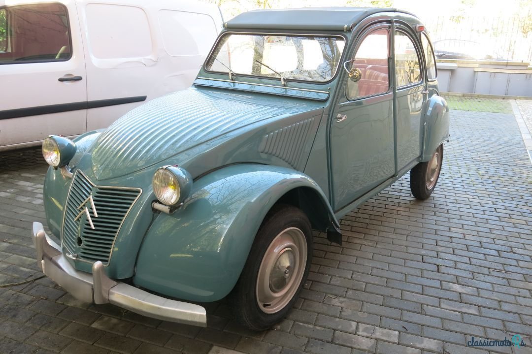 1960' Citroen 2CV photo #1