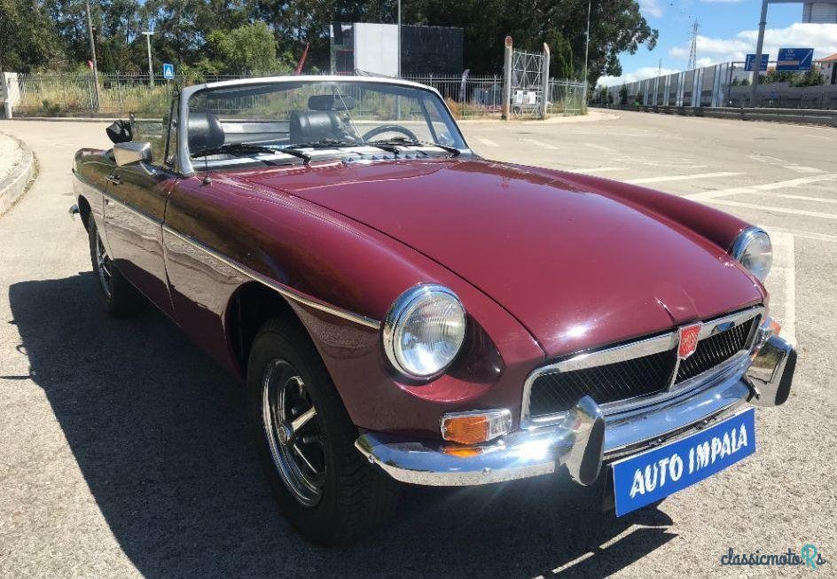 1975' MG MGB photo #4
