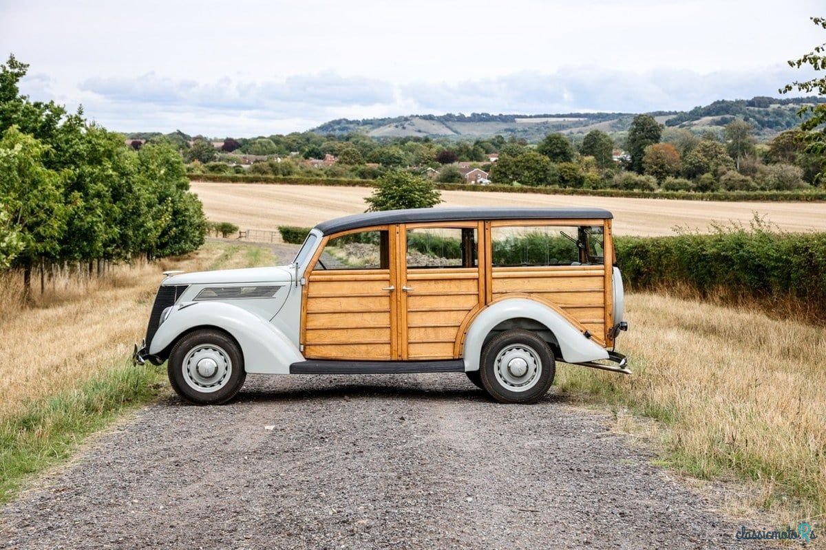 1937' Ford Woody Station Wagon photo #5
