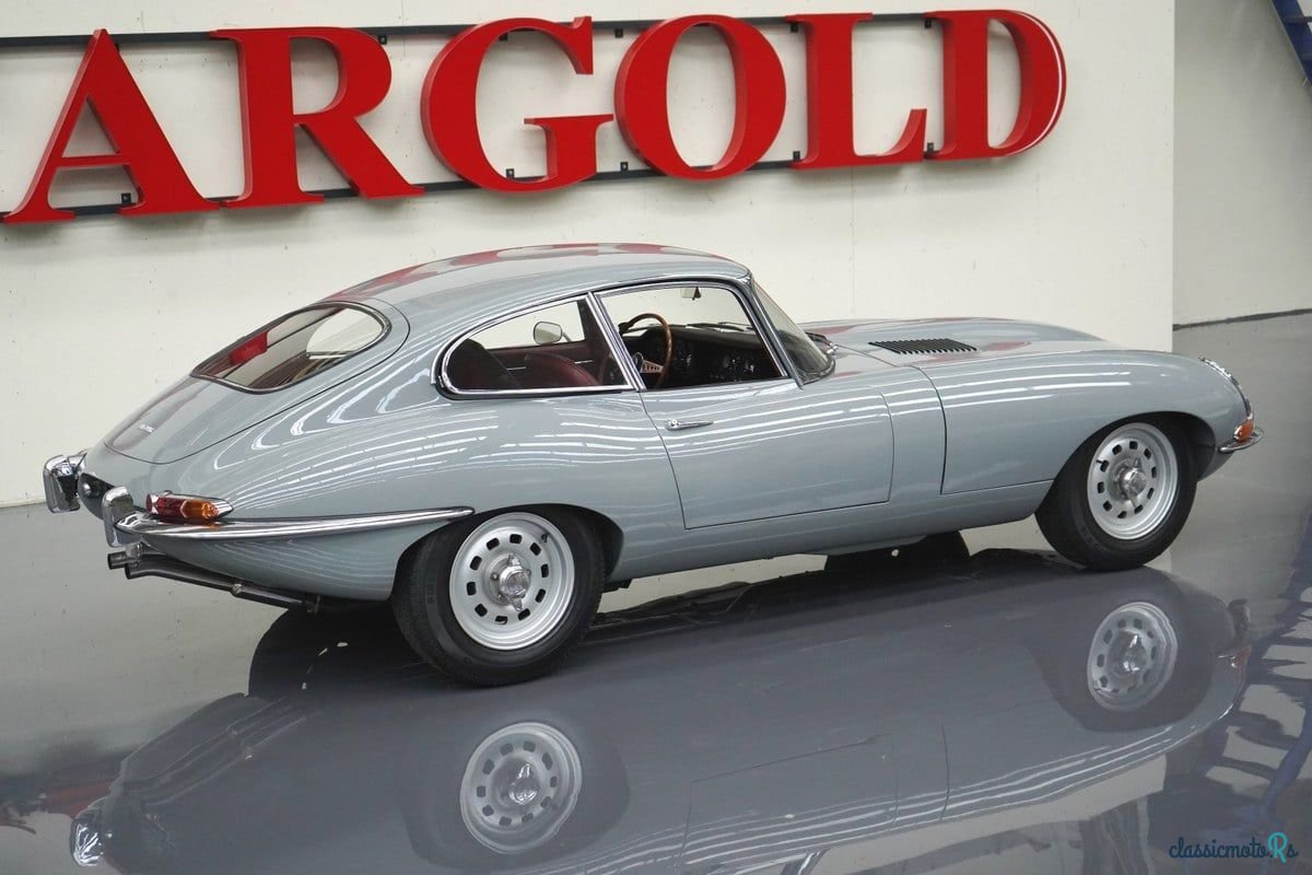 1963' Jaguar E-Type photo #4