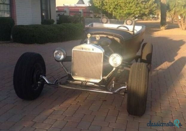 1925' Ford photo #3