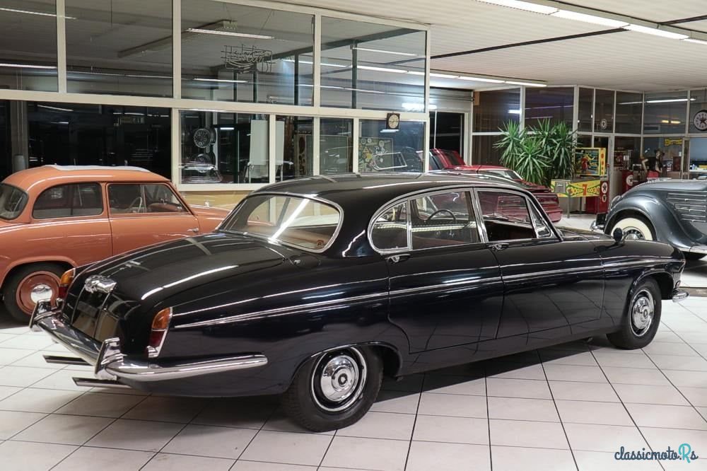 1969' Jaguar 420 photo #4