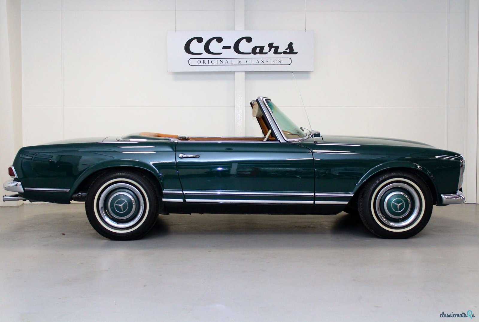 1966' Mercedes-Benz 230 photo #2