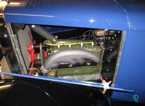 1931' Morris 1 Ton Flat Bed photo #1