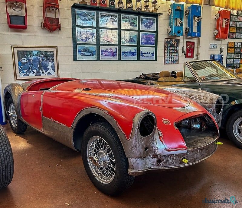 1957' MG MGA photo #2