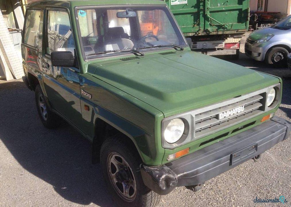1984' Daihatsu Rocky photo #3