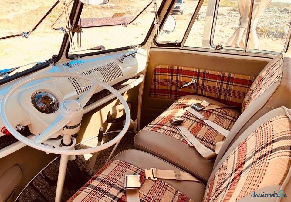 1969' Volkswagen Type 2 photo #4