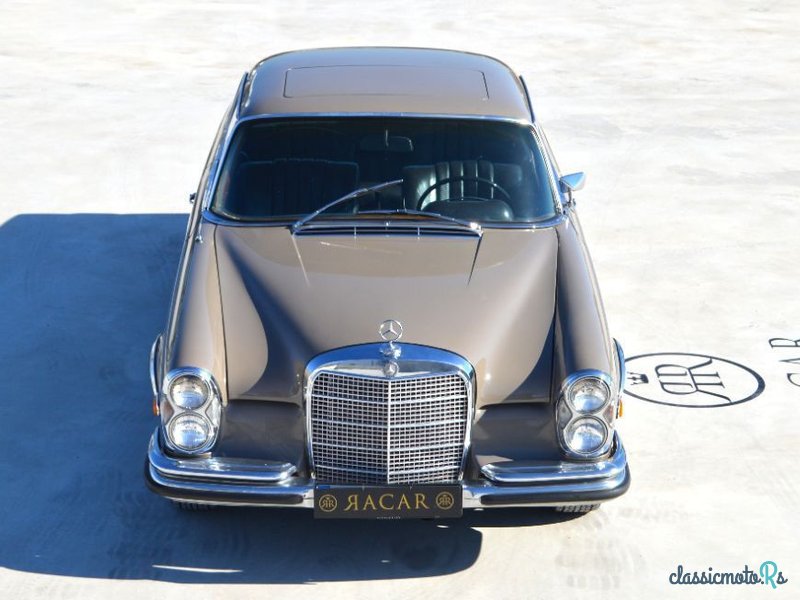 1968' Mercedes-Benz 280 photo #2