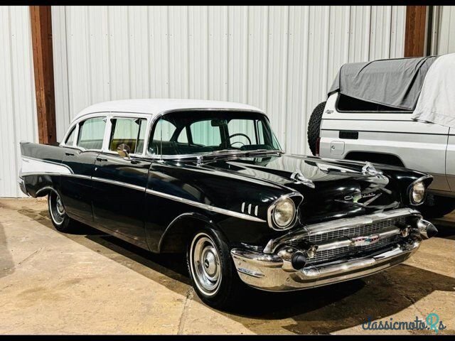 1957' Chevrolet photo #1