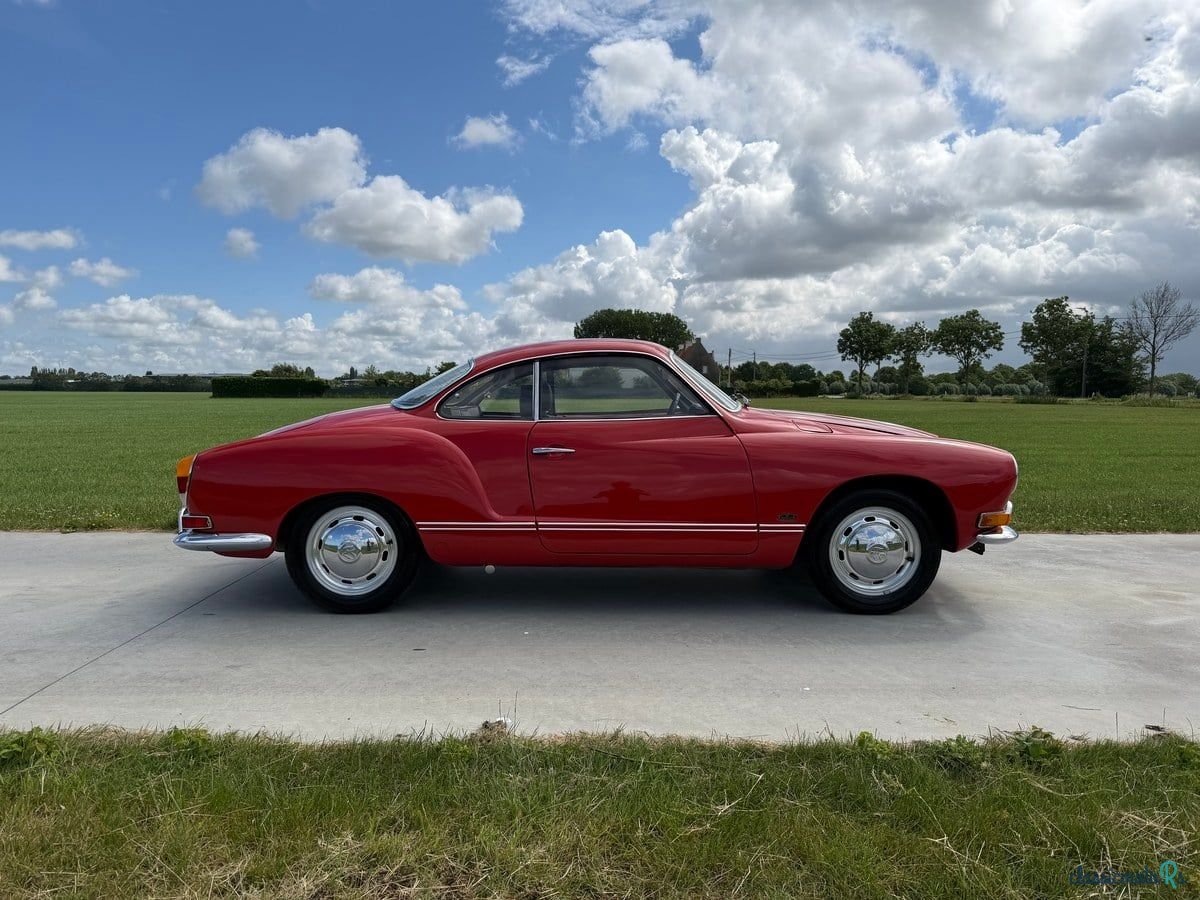 1970' Volkswagen Karmann Ghia photo #5