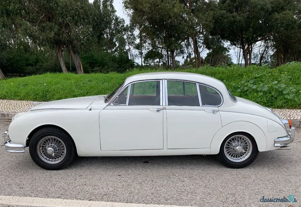 1960' Jaguar Mk Ii photo #5
