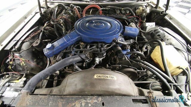 1975' Lincoln Continental photo #2