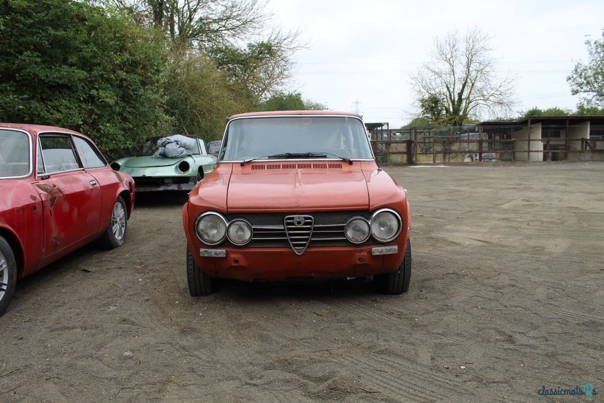 1972' Alfa Romeo Giulia photo #2