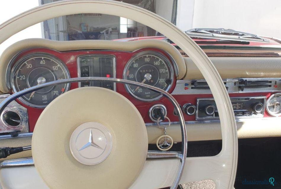 1970' Mercedes-Benz Sl-280 photo #2