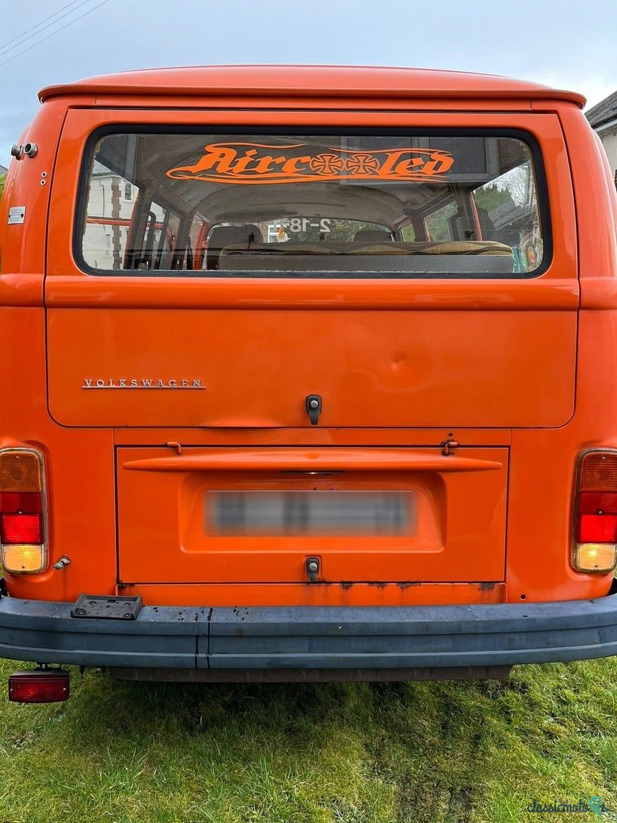 1977' Volkswagen Type 2 photo #3