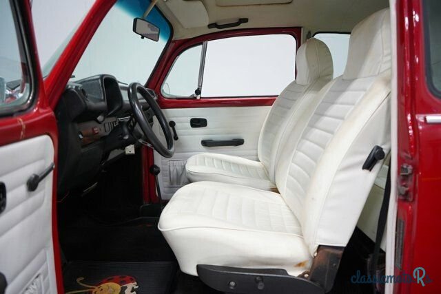 1975' Volkswagen Beetle photo #3