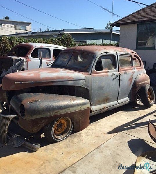 1941' Ford Deluxe photo #3