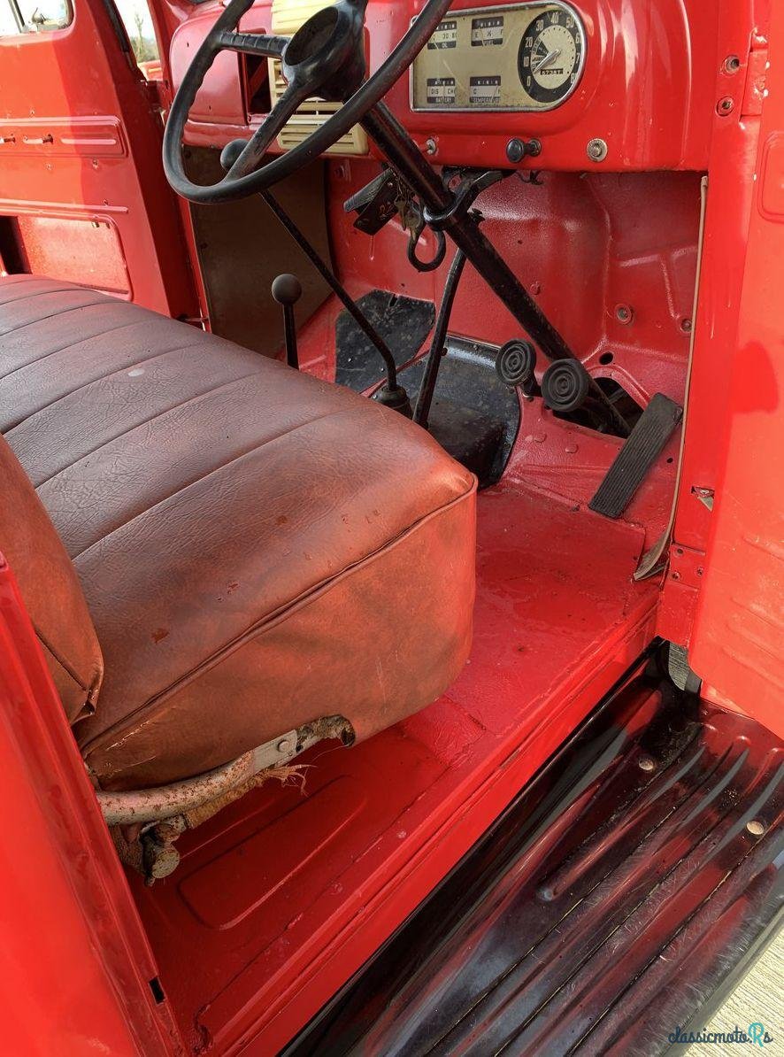 1948' Ford Truck V8 - Truck photo #3