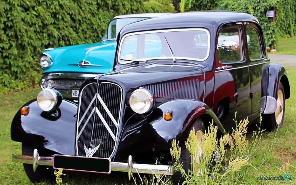 1955' Citroen BL-11 Traction Avant photo #1