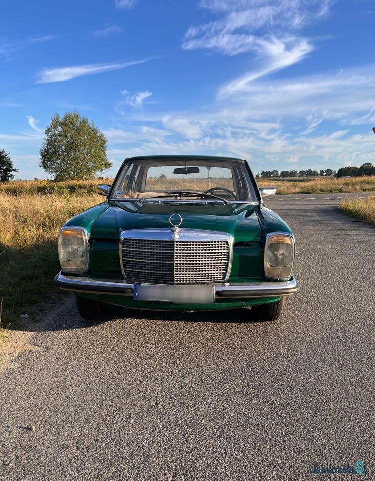 1972' Mercedes-Benz W115 photo #6