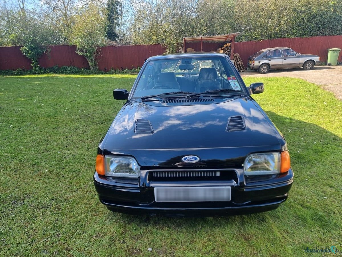 1989' Ford Escort photo #6