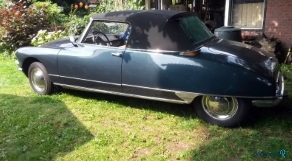 1964' Citroen DS 19 photo #3