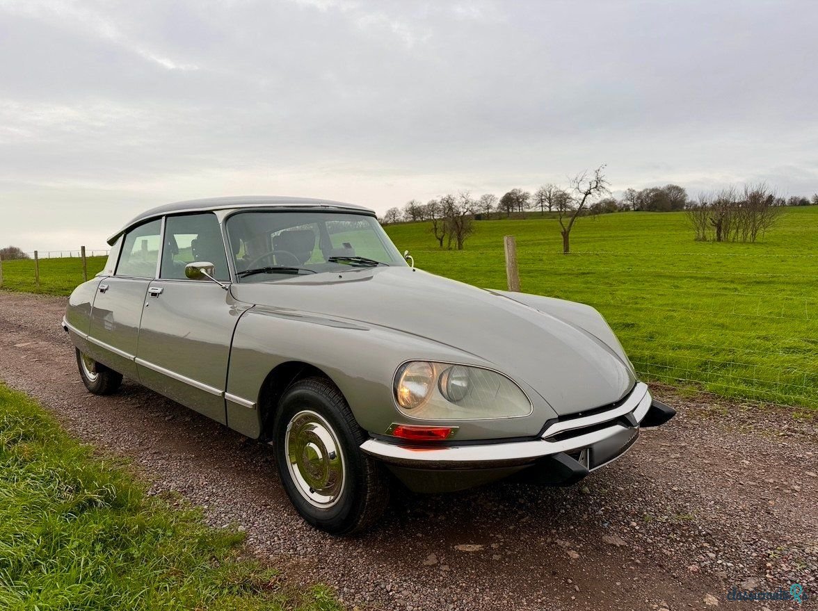1974' Citroen DS photo #2