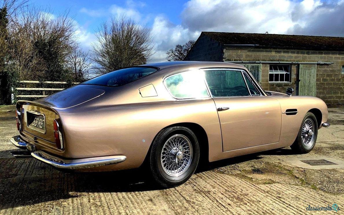 1968' Aston Martin DB6 photo #3
