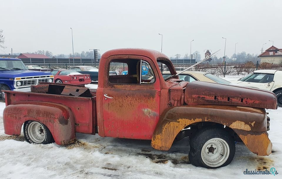 1952' Ford F-1 photo #1
