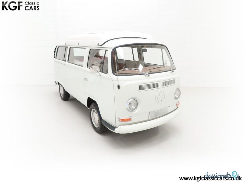 1971' Volkswagen T2 Camper photo #2