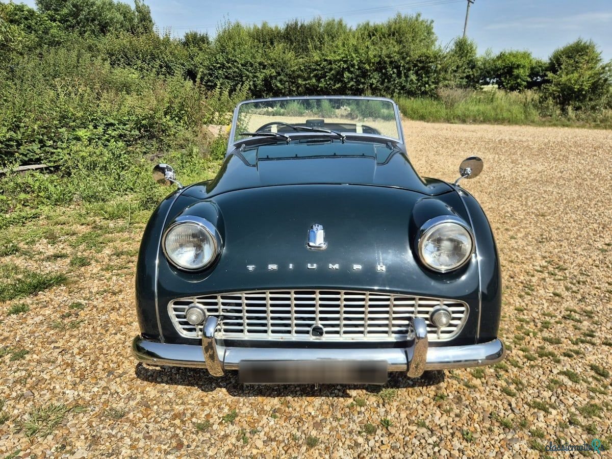 1961' Triumph TR3 photo #3