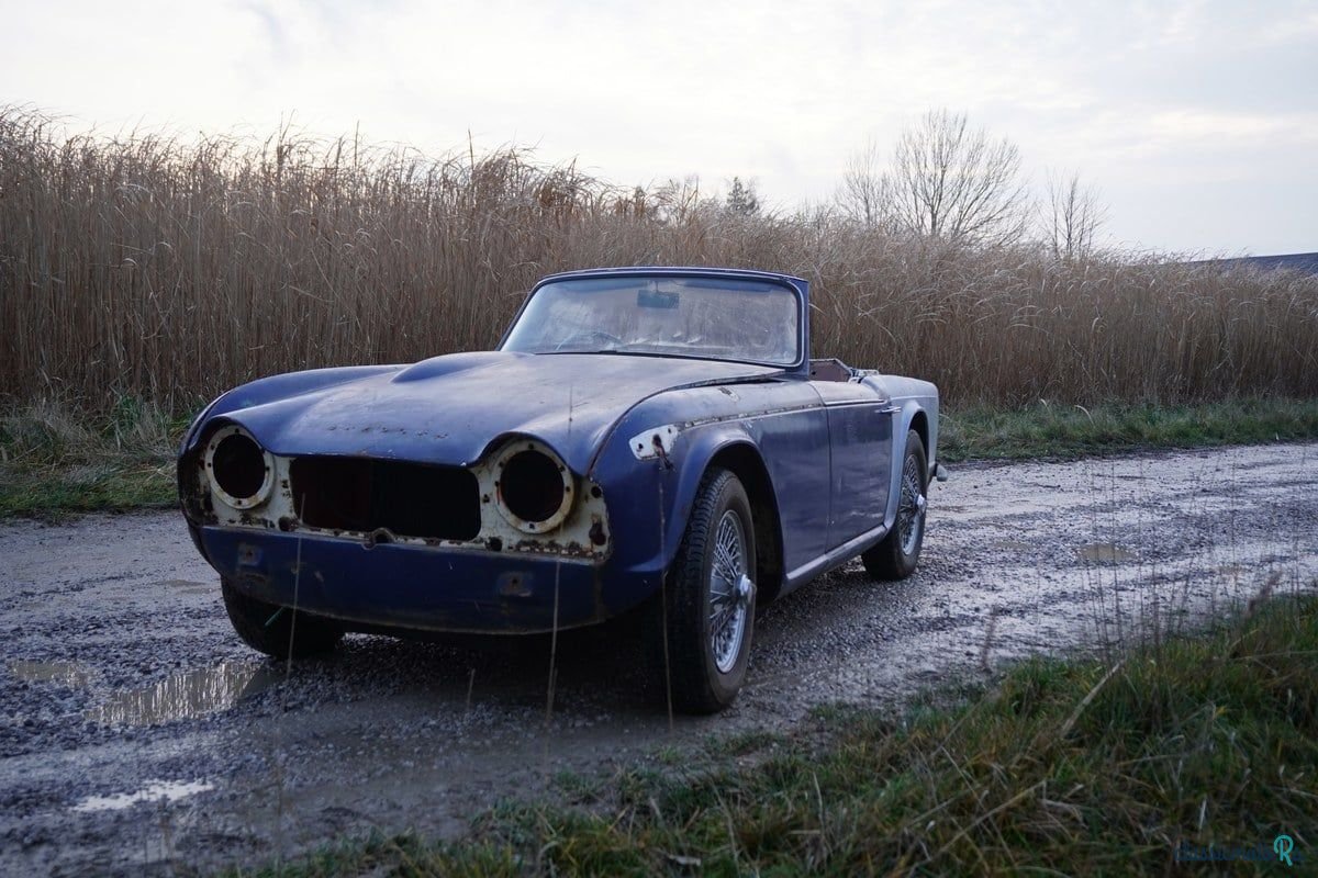 1967' Triumph TR4 photo #4