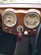 1948' Triumph Razoredge Saloon photo #6